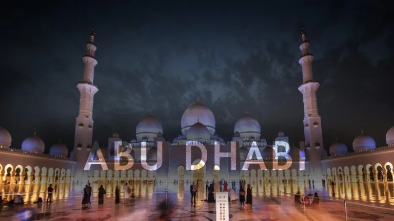 Travel Abu Dhabi in a Minute – Aerial Drone Videos